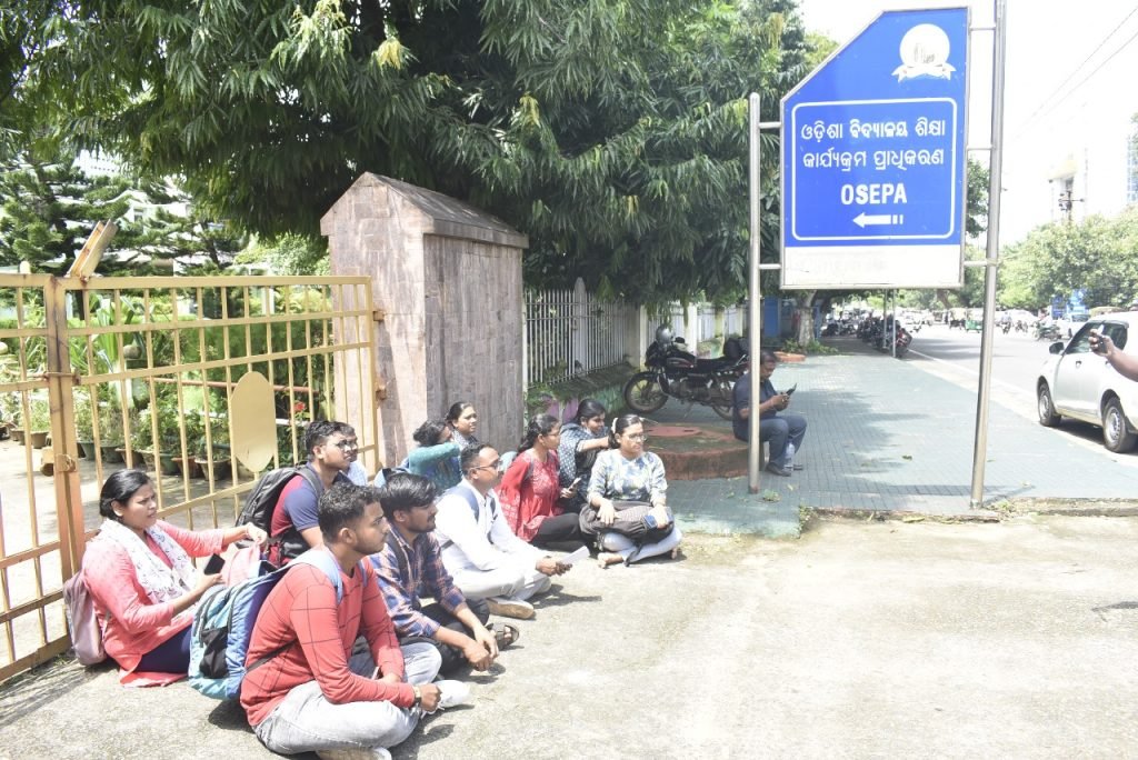 Junior Teacher Recruitment flipflop